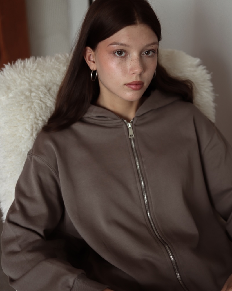 SASHA KIM Skymodels Agency